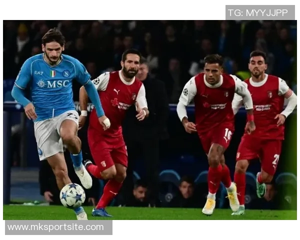 埃因霍温逆袭那不勒斯欧冠之路重燃希望前两轮遭遇挫折